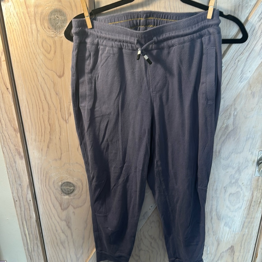 Fundamental coast Comfy casual active capris
